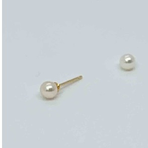 4mmピアス